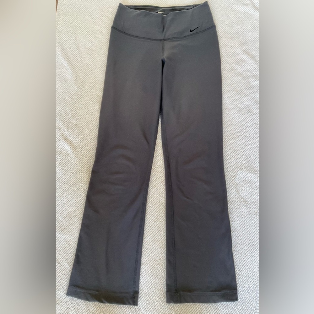 Nike Women’s Dark Gray Dri-FIT Wide-Leg Yoga Training Pants - Size XS